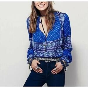 Free People Changing Times Print Tunic Blouse / True Blue / sz L